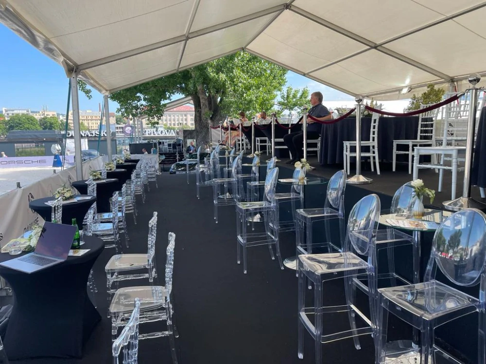 Koberec BUDGET / šírka 4 m