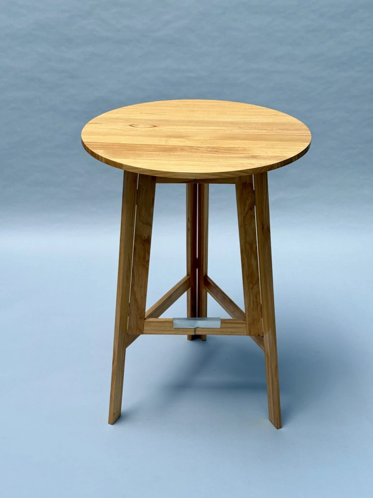 SB stôl ∅ 75 cm drevený