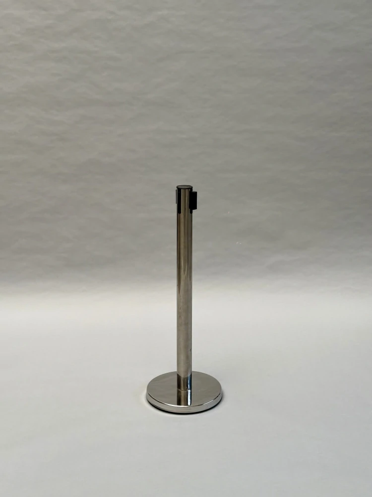 Letiskový stĺpik čierna páska