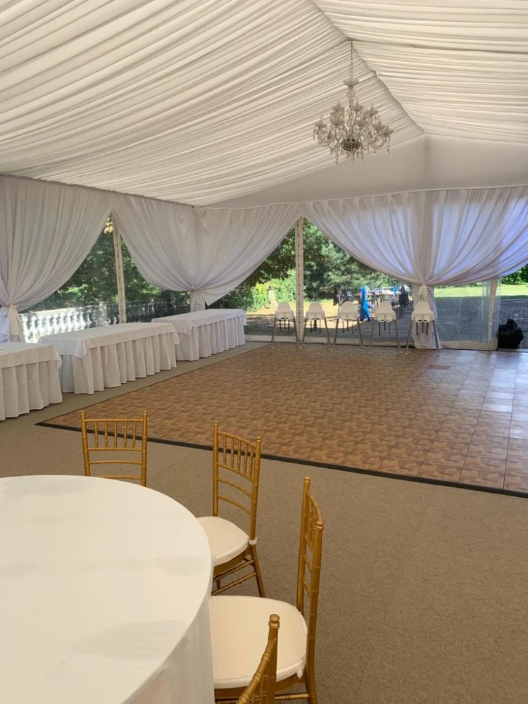 Tanečný parket PVC hnedý