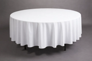 Stôl s obrusom Ø 180 cm